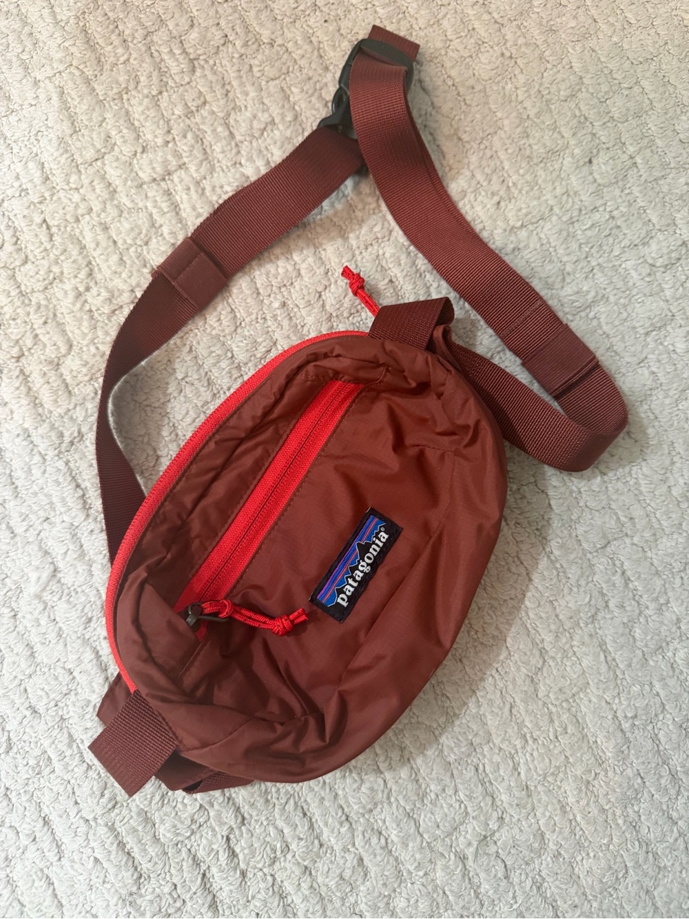 Patagonia Brown Waist Pack with Red Zipper